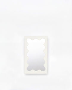 Curvy Mirror Micro Cream packshot