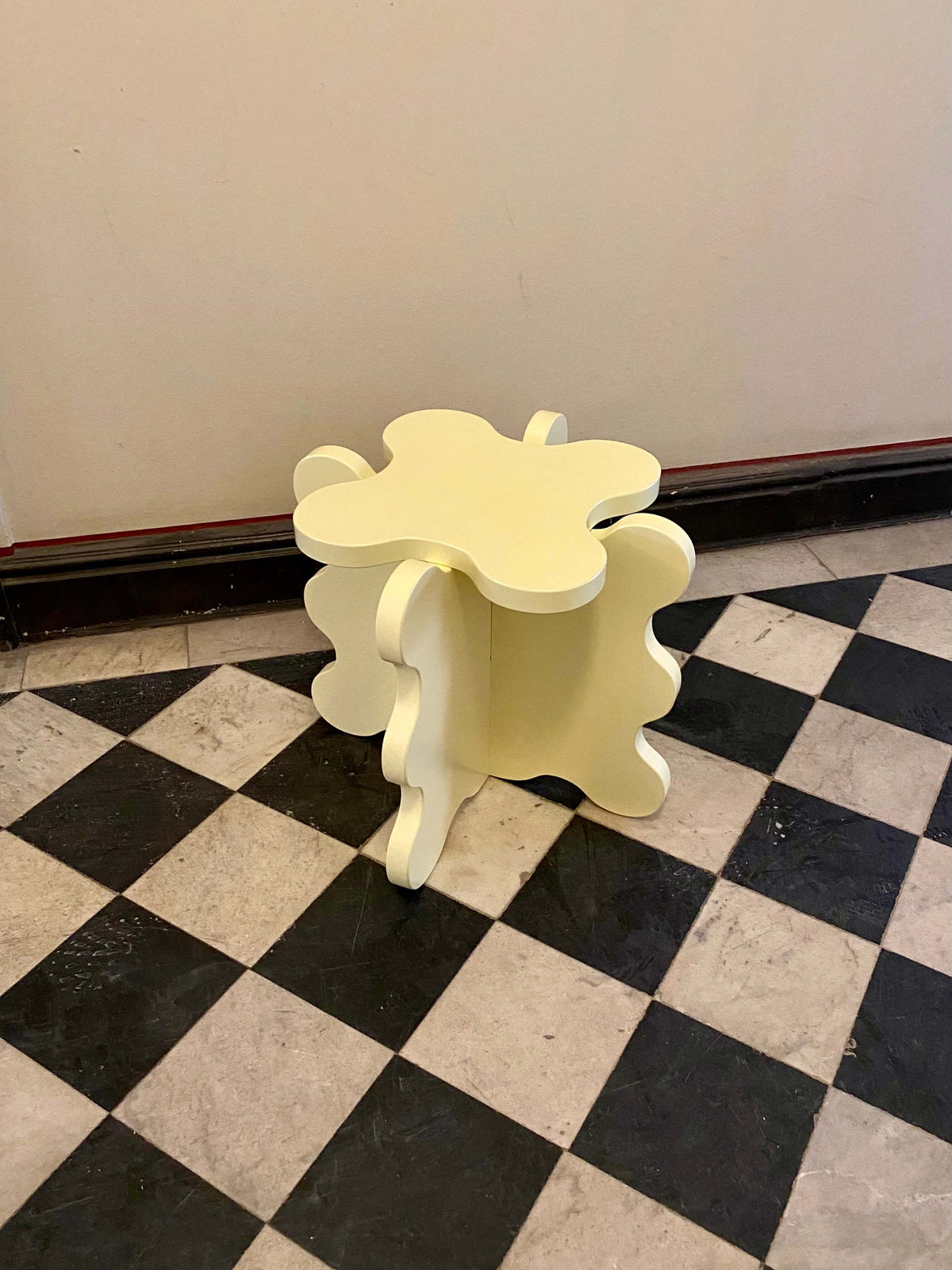 Curvy Table Mini Pale Yellow
