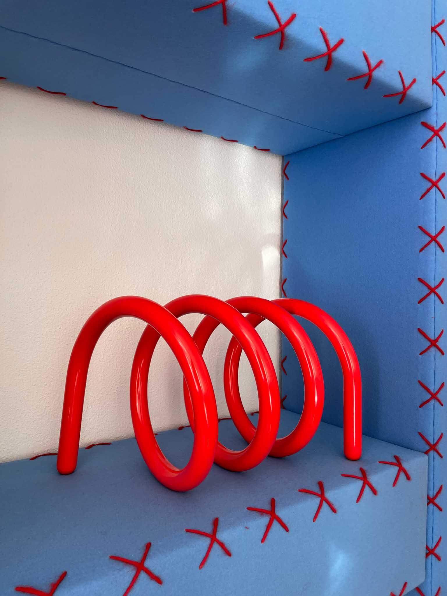 Spiral Stand Red